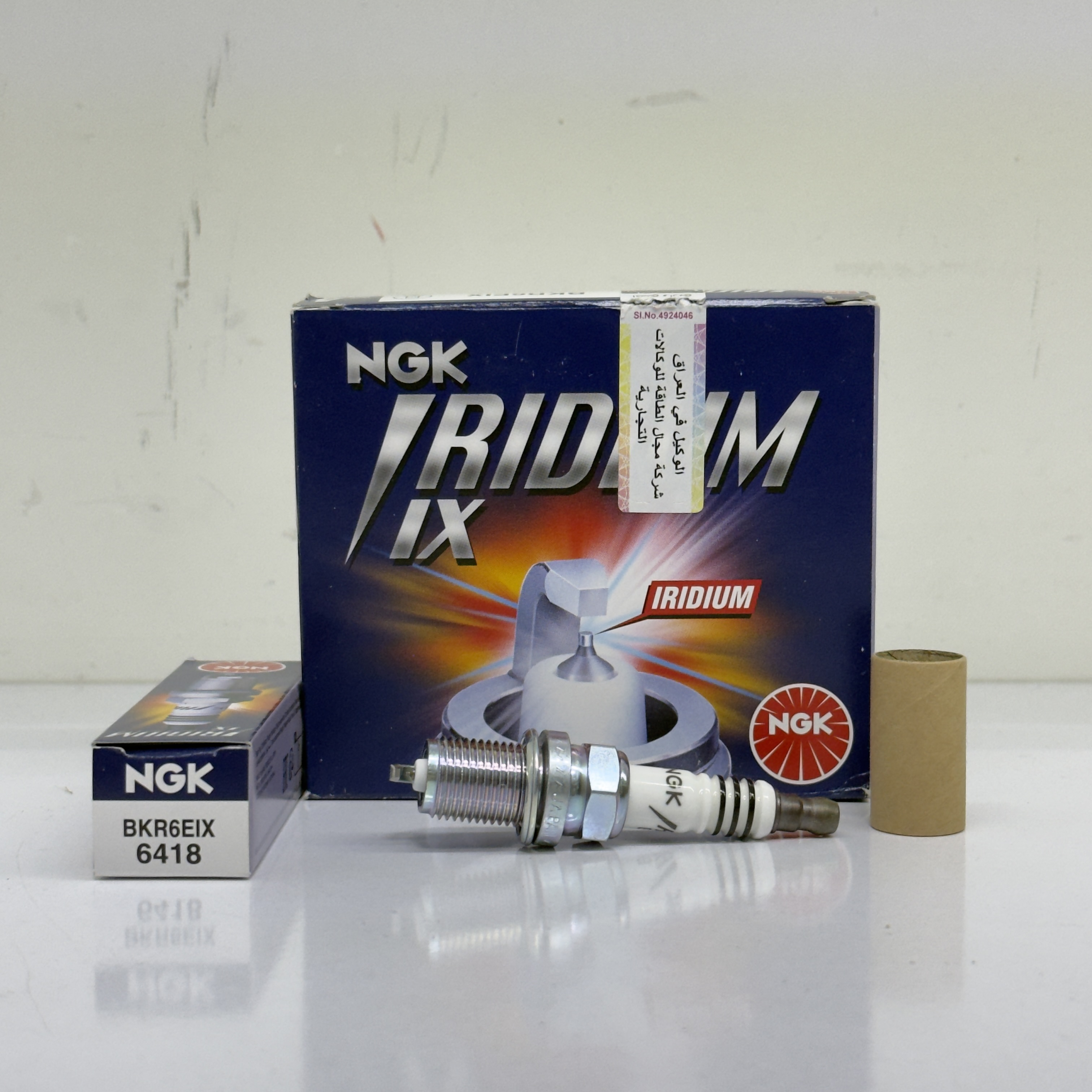 شمع NGK سوزنی ایریدیوم کد ۶ پایه کوتاه کد 6418